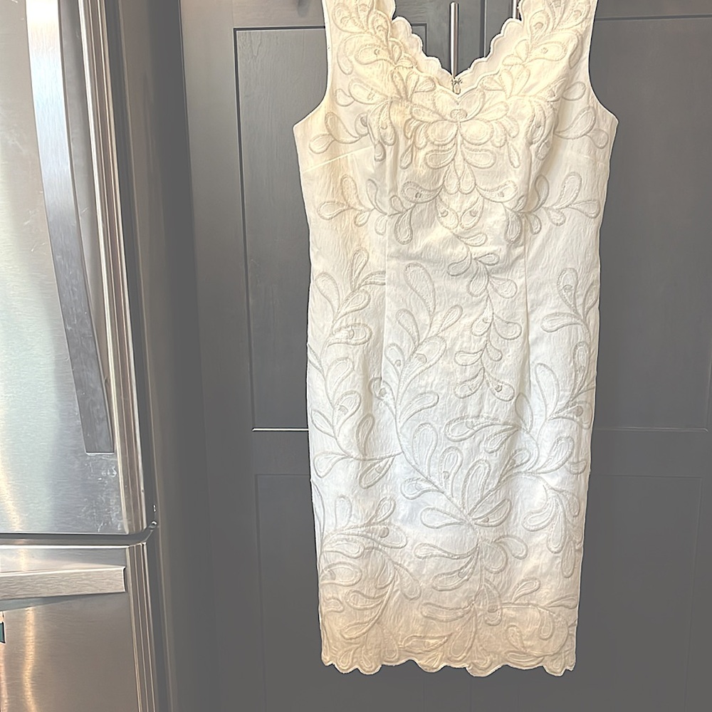 Antonio Melani white with silver embroidery design dress for any occasion sz 6
